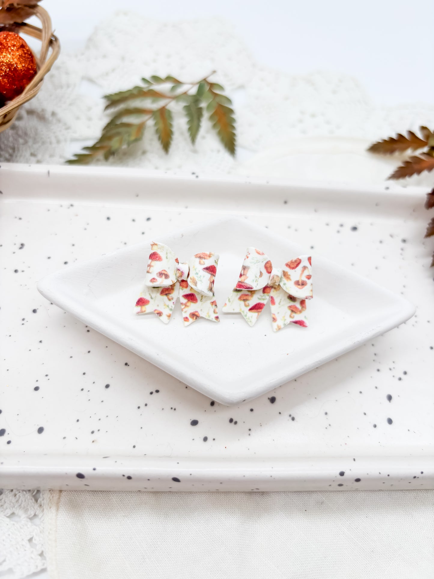 Mushroom Bows in 2 sizes