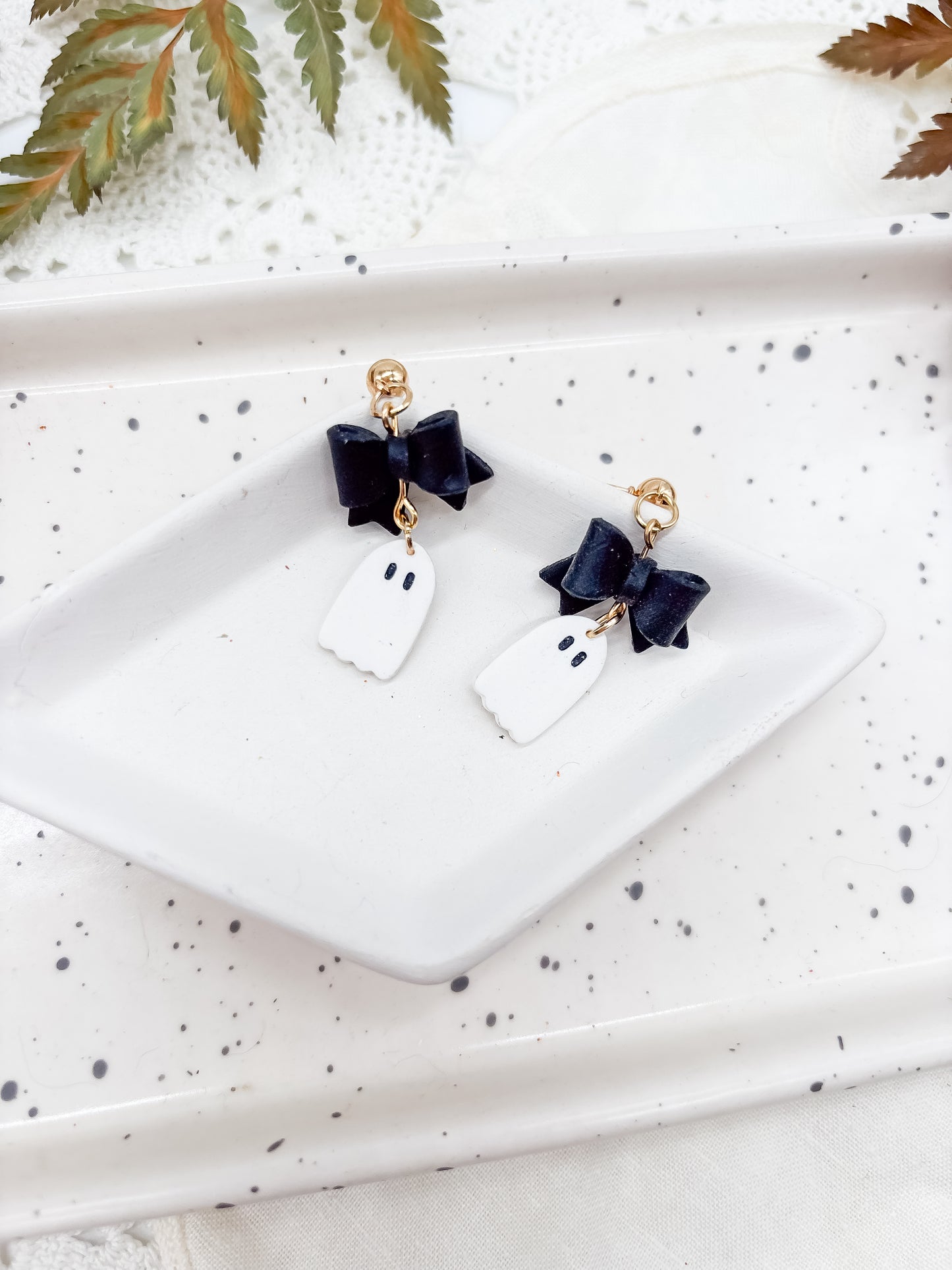 Ghost bows in multi colors