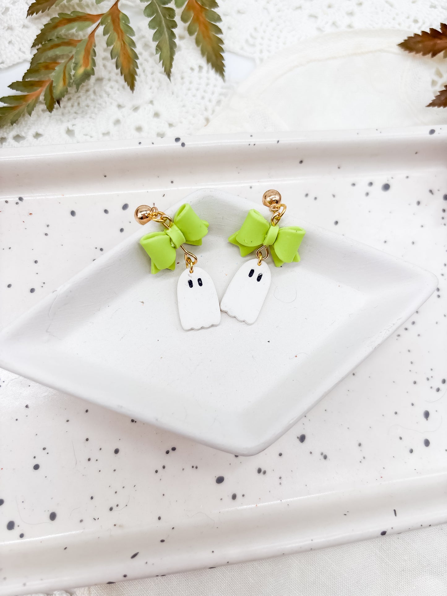 Ghost bows in multi colors