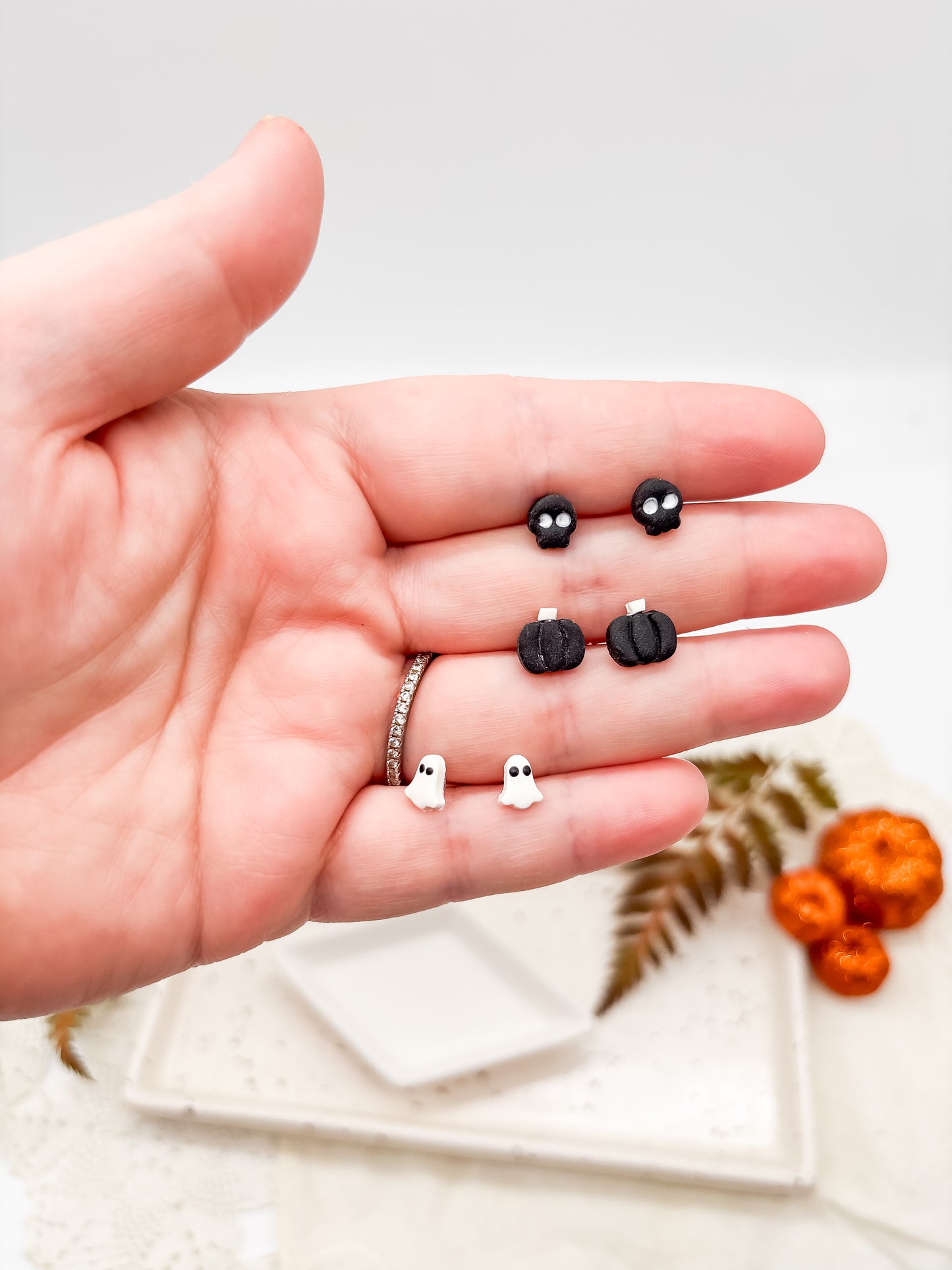 Dark tiny stud pack