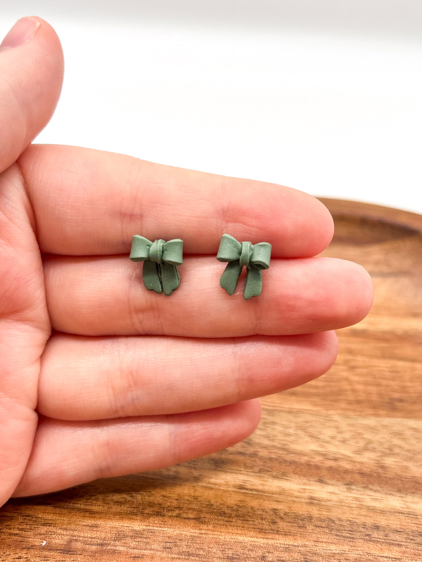 Green bows in 2 size