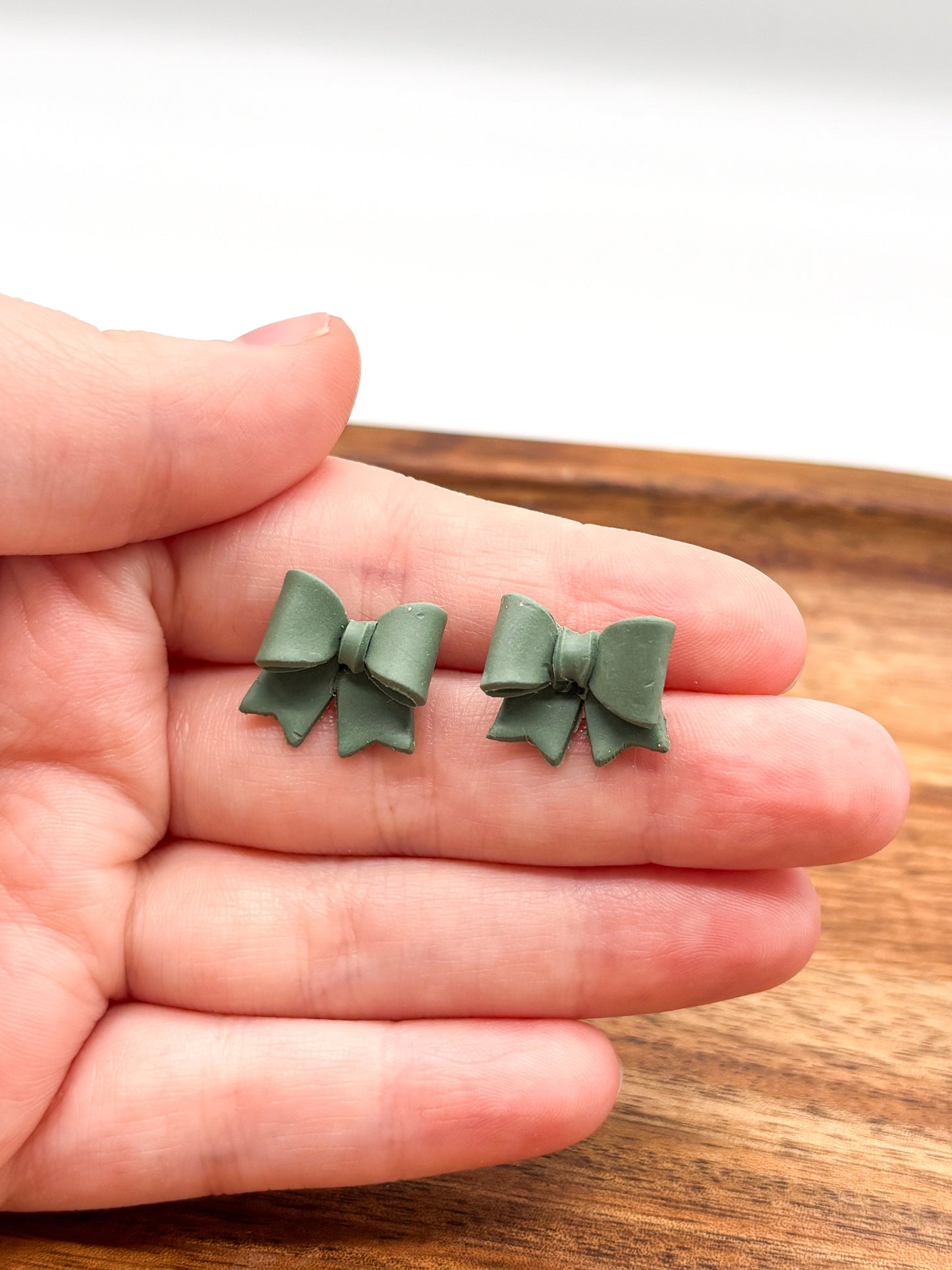 Green bows in 2 size