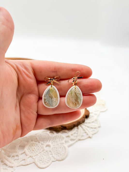 Faux jade teardrop dangle with gold bow post