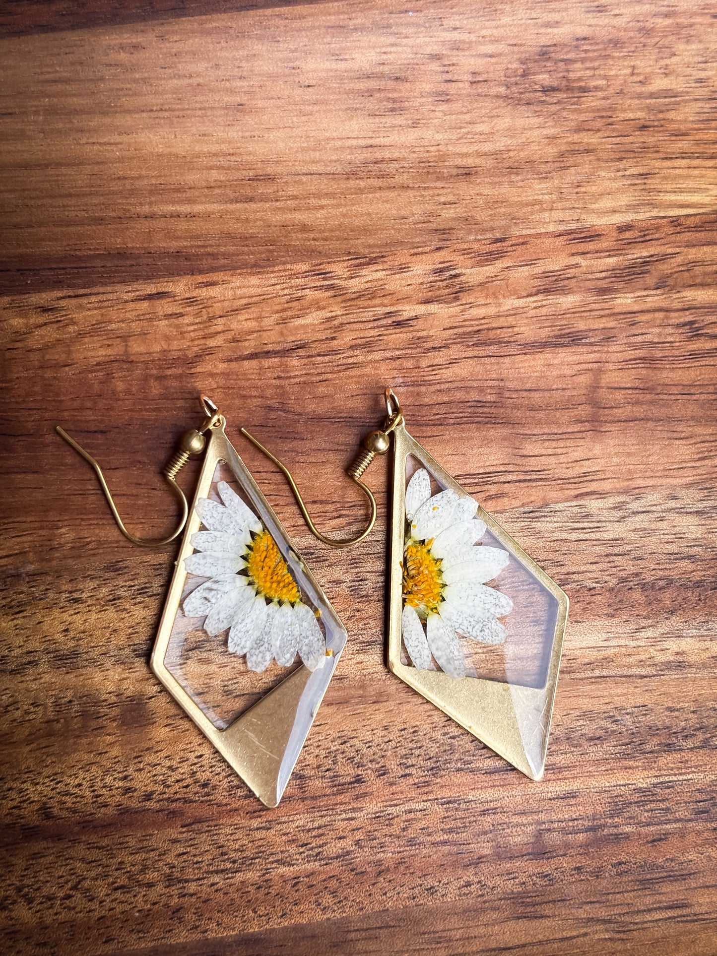 Small diamond shaped daisy dangles