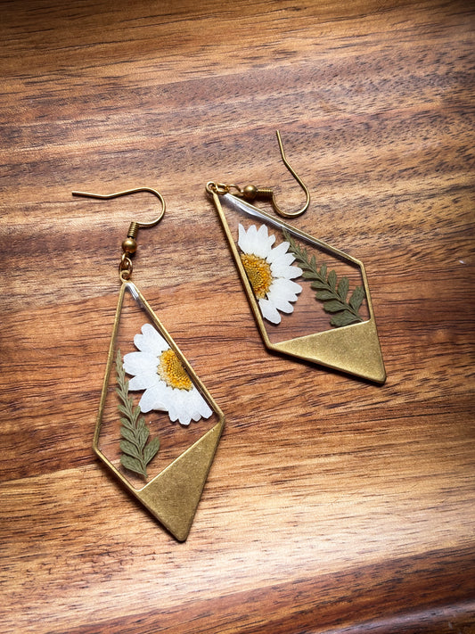 Diamond shaped daisy dangles