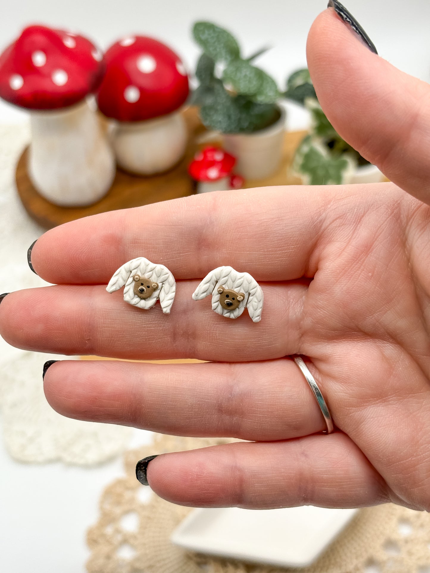 Teddy Bear Sweater Stud