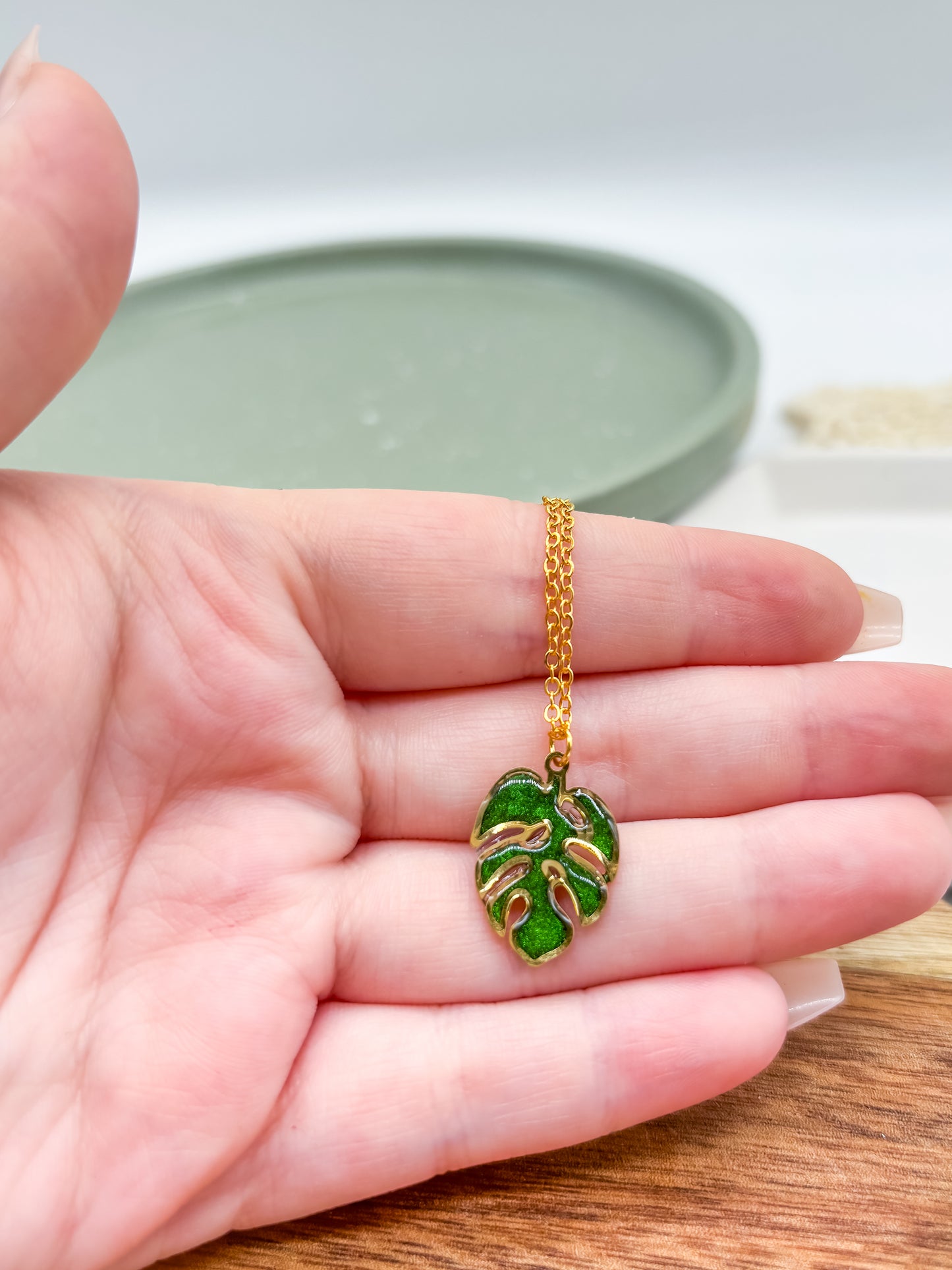 Monstera Leaf necklace