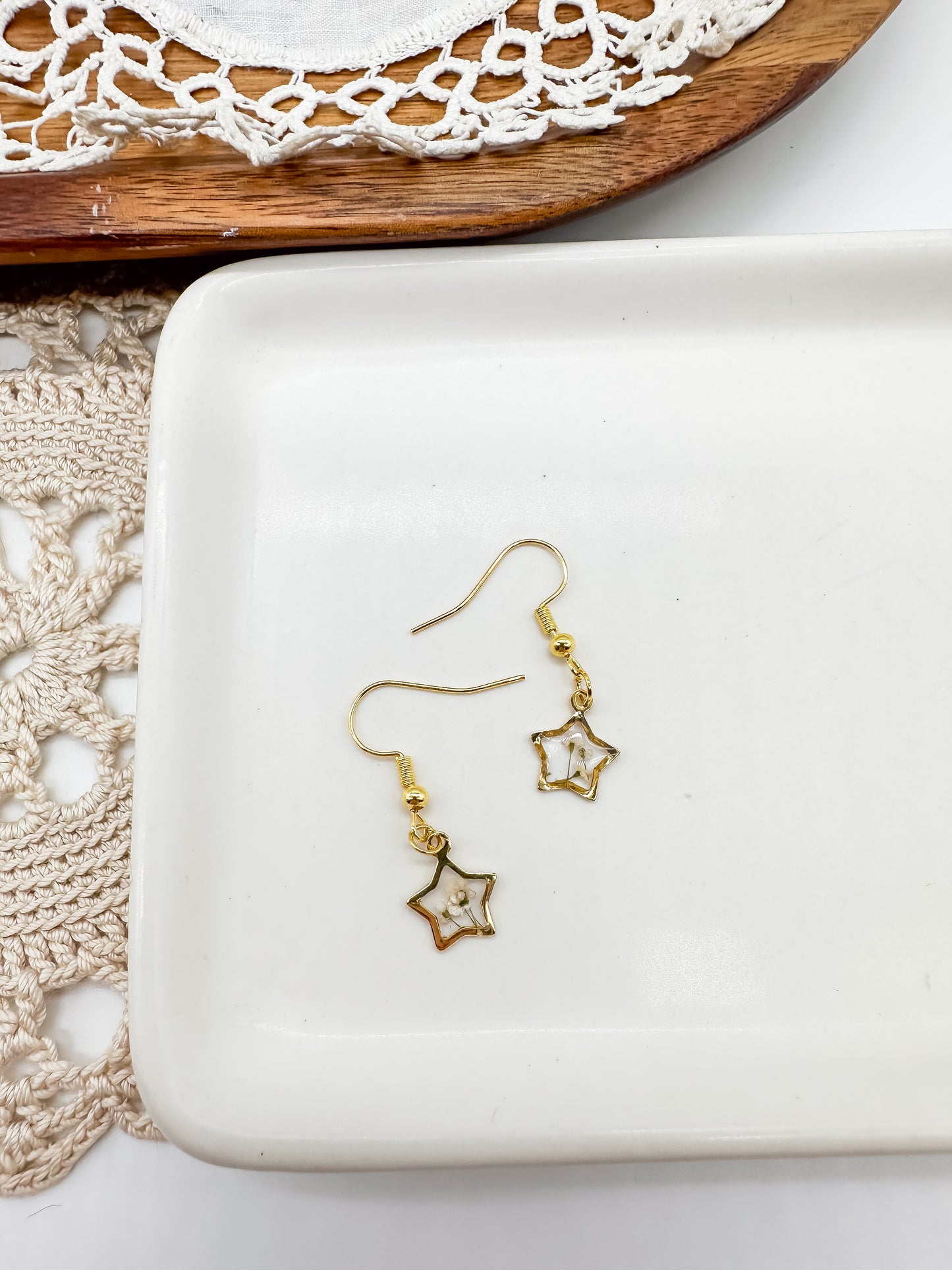 Dainty star dangles