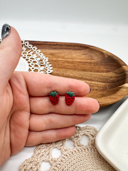 Tiny strawberry studs